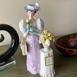 2001 Avon Albee Doll